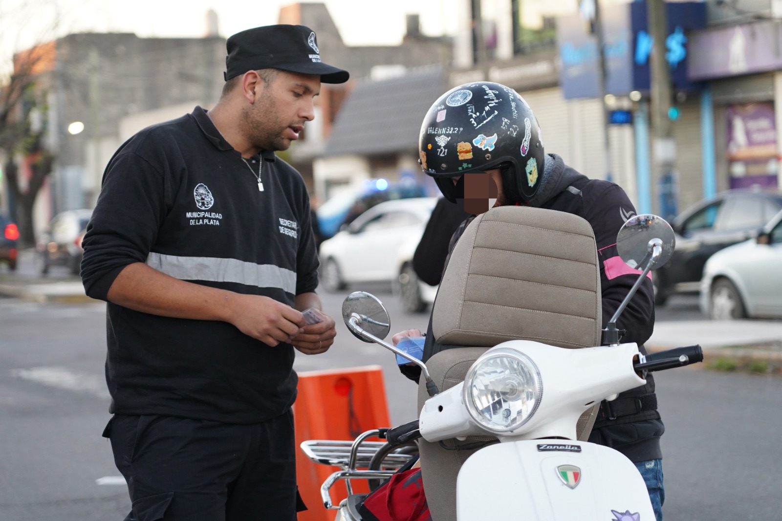 Operativos en La Plata: 48 aprehendidos, 170 vehículos secuestrados y 49 alcoholemias positivas