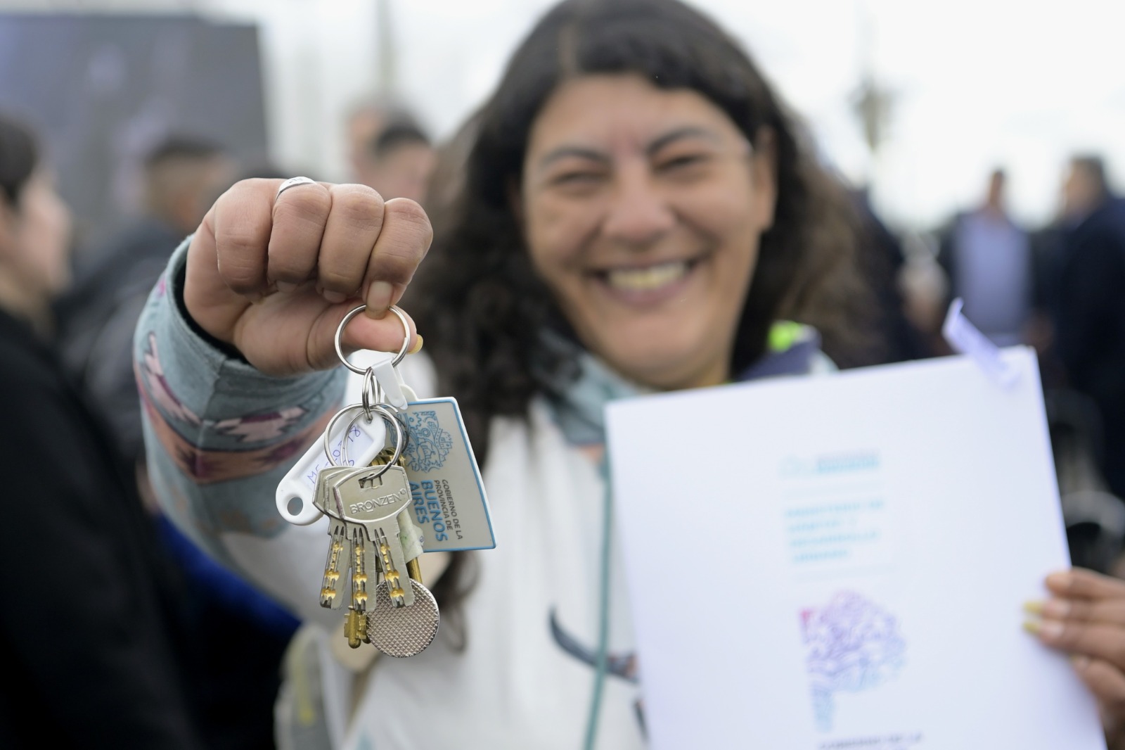 Alak y Kicillof entregaron 175 nuevas viviendas en Melchor Romero