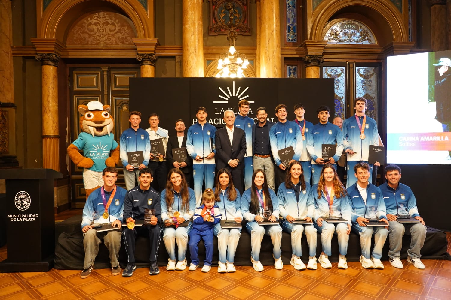 Alak reconoció a los deportistas platenses que representaron al país en los Juegos Suramericanos Alak reconoció a los deportistas platenses que representaron al país en los Juegos Suramericanos